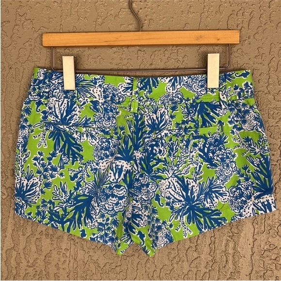 Lilly Pulitzer Limeade Biggest Fan Print
Walsh Shorts - Picture 4 of 11